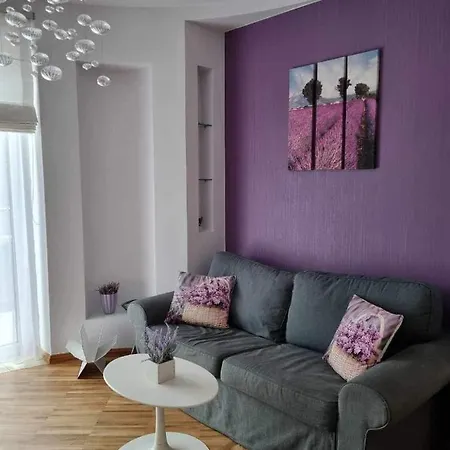 Apartament Lawendowy *